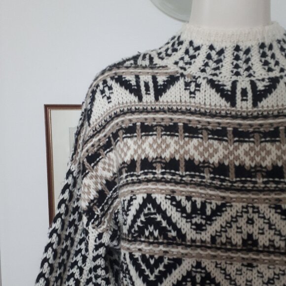 Sweater - Sz L - Cream, Black, Tan - Bootlegger - Picture 2 of 6